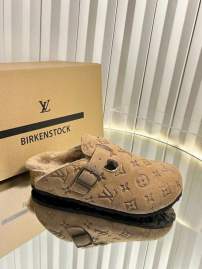 Picture of Louis Vuitton Slippers _SKULVsz35-46mnq11021080